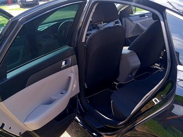 Чорний Хендай Соната, об'ємом двигуна 2.4 л та пробігом 135 тис. км за 10000 $, фото 7 на Automoto.ua