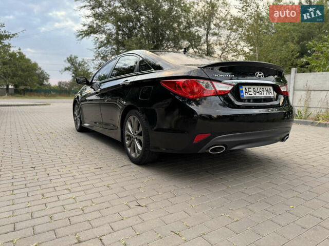 Чорний Хендай Соната, об'ємом двигуна 2.36 л та пробігом 218 тис. км за 8999 $, фото 21 на Automoto.ua