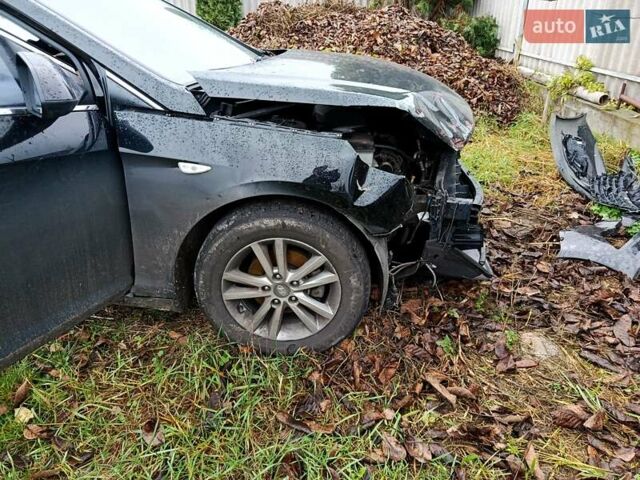 Чорний Хендай Соната, об'ємом двигуна 2 л та пробігом 218 тис. км за 5000 $, фото 3 на Automoto.ua