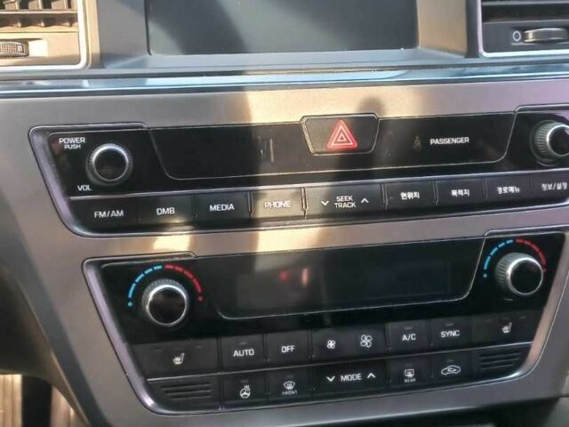 Черный Хендай Соната, объемом двигателя 2 л и пробегом 208 тыс. км за 10800 $, фото 22 на Automoto.ua