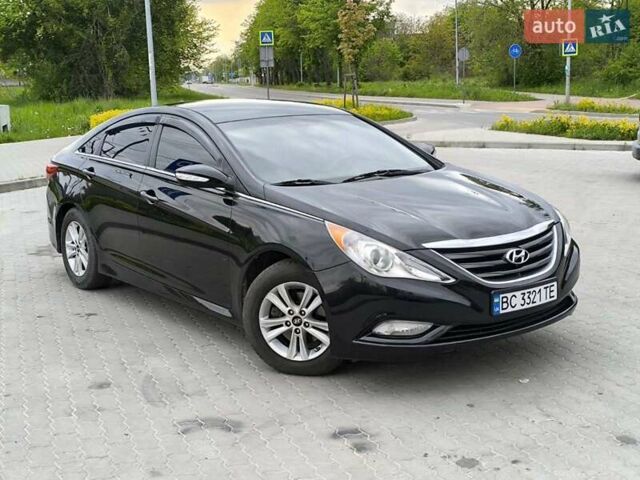 Черный Хендай Соната, объемом двигателя 2.36 л и пробегом 152 тыс. км за 9000 $, фото 4 на Automoto.ua