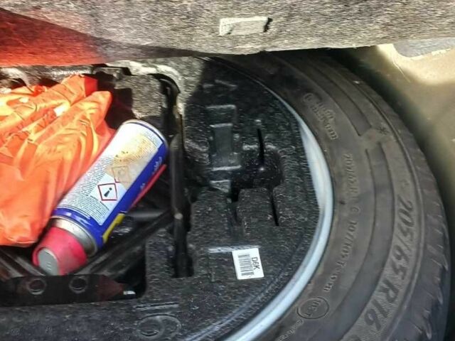 Черный Хендай Соната, объемом двигателя 2 л и пробегом 208 тыс. км за 10800 $, фото 9 на Automoto.ua