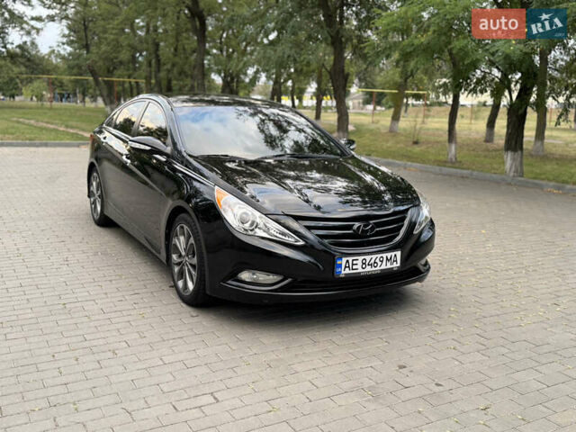 Чорний Хендай Соната, об'ємом двигуна 2.36 л та пробігом 218 тис. км за 8999 $, фото 4 на Automoto.ua