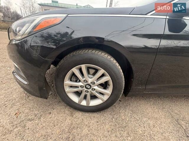 Чорний Хендай Соната, об'ємом двигуна 2.36 л та пробігом 203 тис. км за 8000 $, фото 12 на Automoto.ua