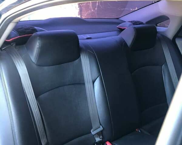 Черный Хендай Соната, объемом двигателя 2 л и пробегом 253 тыс. км за 10500 $, фото 12 на Automoto.ua