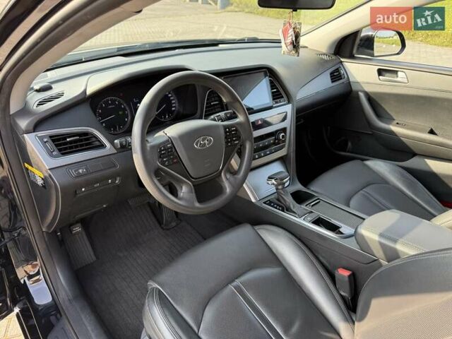 Черный Хендай Соната, объемом двигателя 2 л и пробегом 158 тыс. км за 9900 $, фото 20 на Automoto.ua