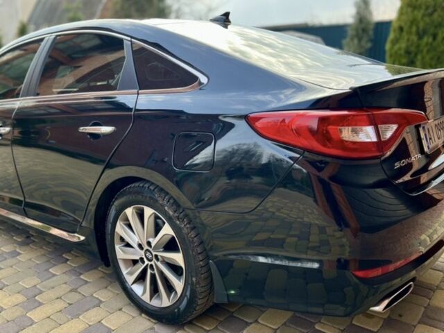 Черный Хендай Соната, объемом двигателя 2.4 л и пробегом 150 тыс. км за 12000 $, фото 5 на Automoto.ua