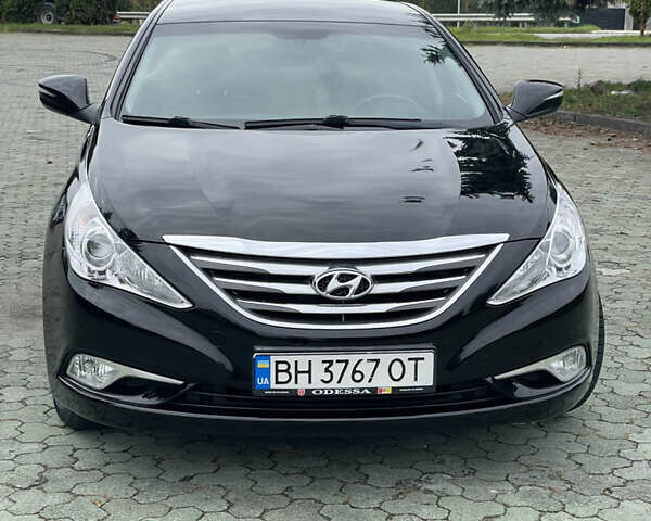 Черный Хендай Соната, объемом двигателя 2 л и пробегом 190 тыс. км за 7600 $, фото 5 на Automoto.ua