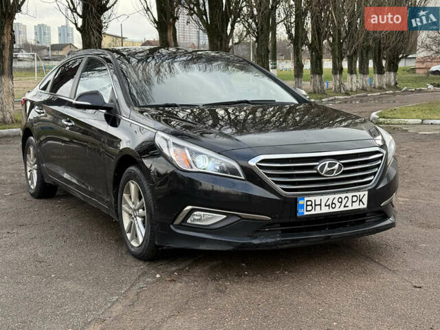 Черный Хендай Соната, объемом двигателя 2 л и пробегом 249 тыс. км за 7500 $, фото 3 на Automoto.ua