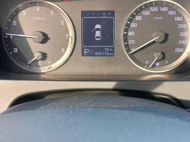 Черный Хендай Соната, объемом двигателя 2 л и пробегом 208 тыс. км за 10800 $, фото 11 на Automoto.ua