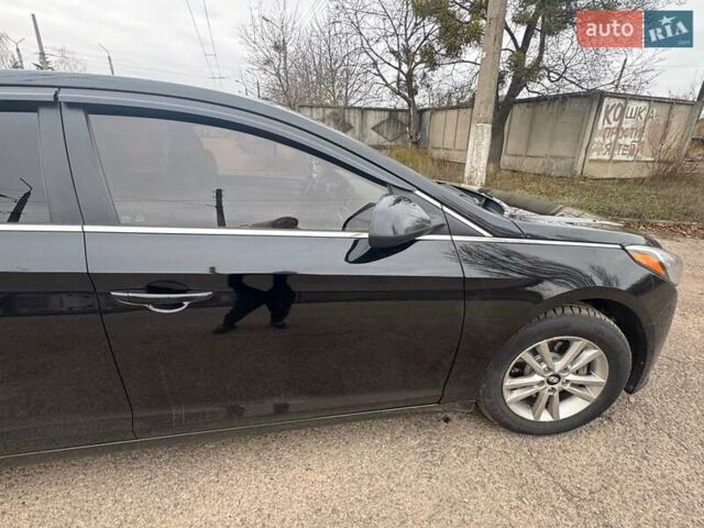 Чорний Хендай Соната, об'ємом двигуна 2.36 л та пробігом 203 тис. км за 8000 $, фото 17 на Automoto.ua