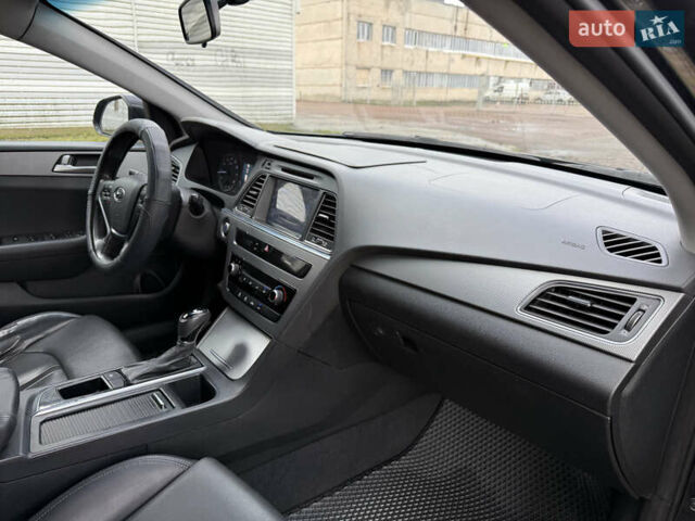 Черный Хендай Соната, объемом двигателя 2 л и пробегом 249 тыс. км за 7500 $, фото 35 на Automoto.ua