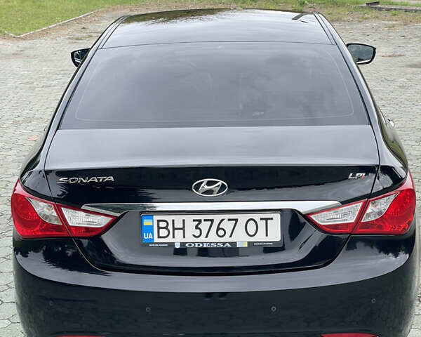 Черный Хендай Соната, объемом двигателя 2 л и пробегом 190 тыс. км за 7600 $, фото 29 на Automoto.ua