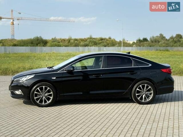 Черный Хендай Соната, объемом двигателя 2 л и пробегом 158 тыс. км за 9900 $, фото 4 на Automoto.ua
