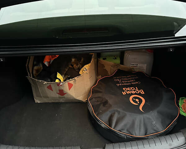 Черный Хендай Соната, объемом двигателя 2.36 л и пробегом 300 тыс. км за 9000 $, фото 8 на Automoto.ua