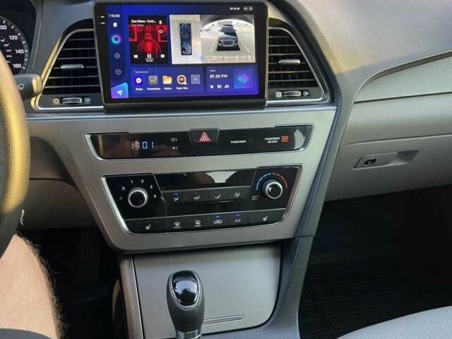 Черный Хендай Соната, объемом двигателя 2.4 л и пробегом 229 тыс. км за 9500 $, фото 9 на Automoto.ua