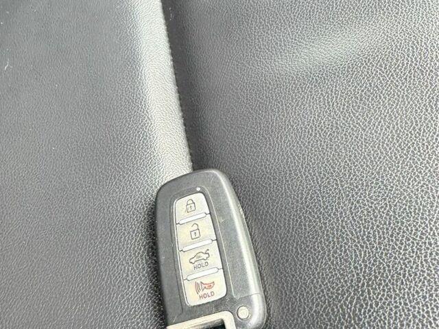 Черный Хендай Соната, объемом двигателя 2 л и пробегом 220 тыс. км за 7599 $, фото 14 на Automoto.ua