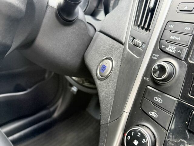 Черный Хендай Соната, объемом двигателя 2 л и пробегом 220 тыс. км за 7599 $, фото 16 на Automoto.ua