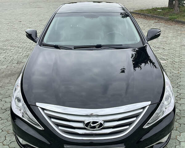 Черный Хендай Соната, объемом двигателя 2 л и пробегом 190 тыс. км за 7600 $, фото 24 на Automoto.ua