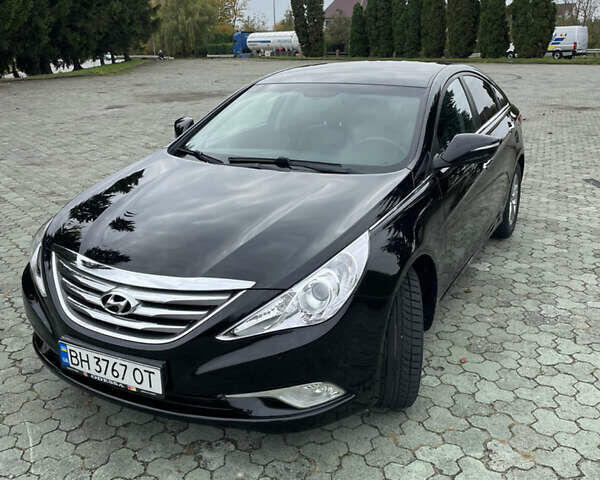 Черный Хендай Соната, объемом двигателя 2 л и пробегом 190 тыс. км за 7600 $, фото 26 на Automoto.ua