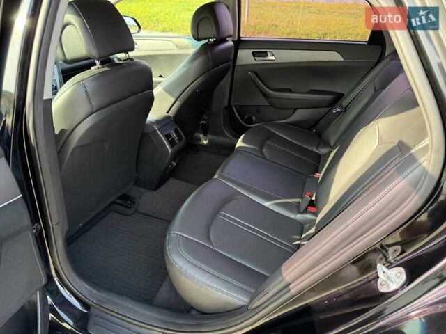 Черный Хендай Соната, объемом двигателя 2 л и пробегом 158 тыс. км за 9900 $, фото 23 на Automoto.ua
