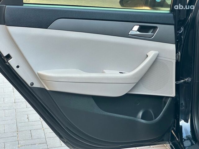 Черный Хендай Соната, объемом двигателя 2.4 л и пробегом 180 тыс. км за 9440 $, фото 13 на Automoto.ua