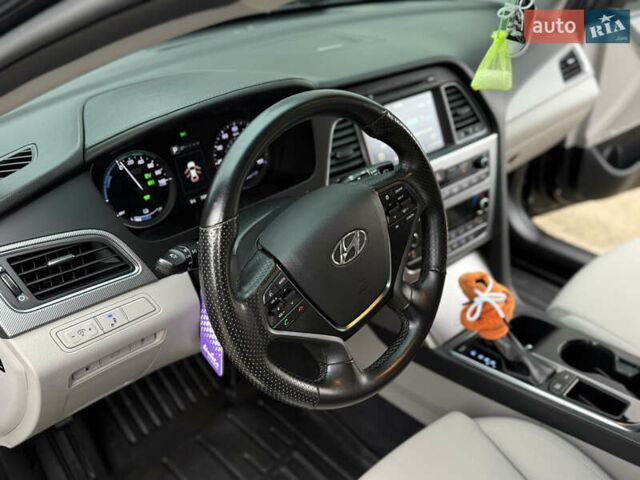 Черный Хендай Соната, объемом двигателя 2 л и пробегом 117 тыс. км за 13500 $, фото 41 на Automoto.ua