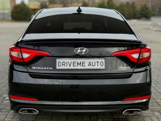 Чорний Хендай Соната, об'ємом двигуна 2.4 л та пробігом 145 тис. км за 9599 $, фото 5 на Automoto.ua
