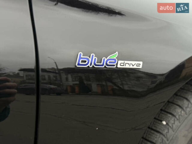 Черный Хендай Соната, объемом двигателя 2 л и пробегом 117 тыс. км за 13500 $, фото 16 на Automoto.ua