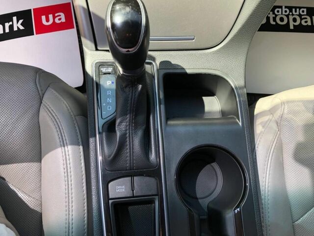 Черный Хендай Соната, объемом двигателя 2.4 л и пробегом 144 тыс. км за 13290 $, фото 22 на Automoto.ua