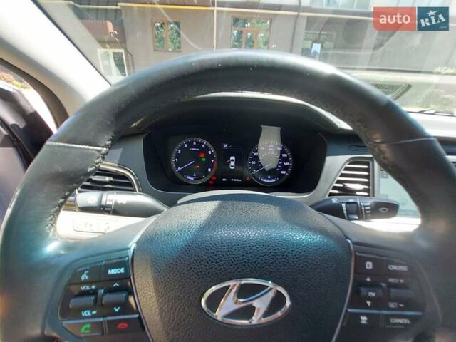 Черный Хендай Соната, объемом двигателя 2.36 л и пробегом 140 тыс. км за 12600 $, фото 22 на Automoto.ua