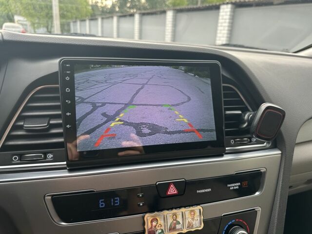 Черный Хендай Соната, объемом двигателя 2.4 л и пробегом 139 тыс. км за 10500 $, фото 18 на Automoto.ua