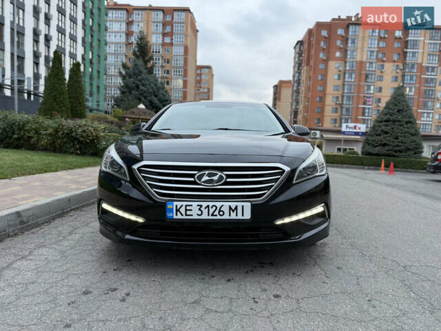 Черный Хендай Соната, объемом двигателя 2.36 л и пробегом 115 тыс. км за 9700 $, фото 4 на Automoto.ua