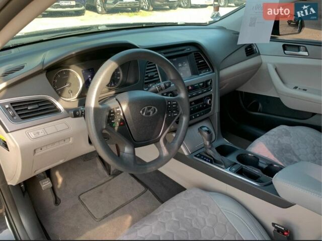 Черный Хендай Соната, объемом двигателя 2.4 л и пробегом 256 тыс. км за 10500 $, фото 8 на Automoto.ua