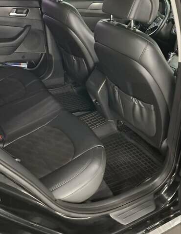 Черный Хендай Соната, объемом двигателя 2.36 л и пробегом 138 тыс. км за 10400 $, фото 42 на Automoto.ua