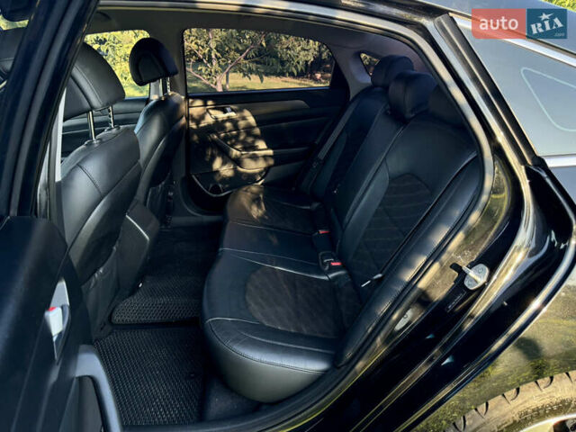 Черный Хендай Соната, объемом двигателя 2.36 л и пробегом 129 тыс. км за 11350 $, фото 12 на Automoto.ua