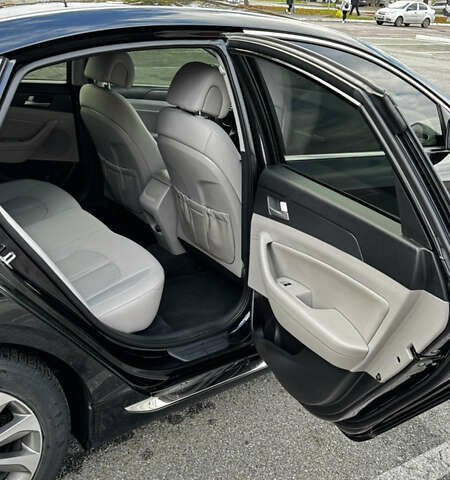 Черный Хендай Соната, объемом двигателя 2.4 л и пробегом 150 тыс. км за 13400 $, фото 17 на Automoto.ua