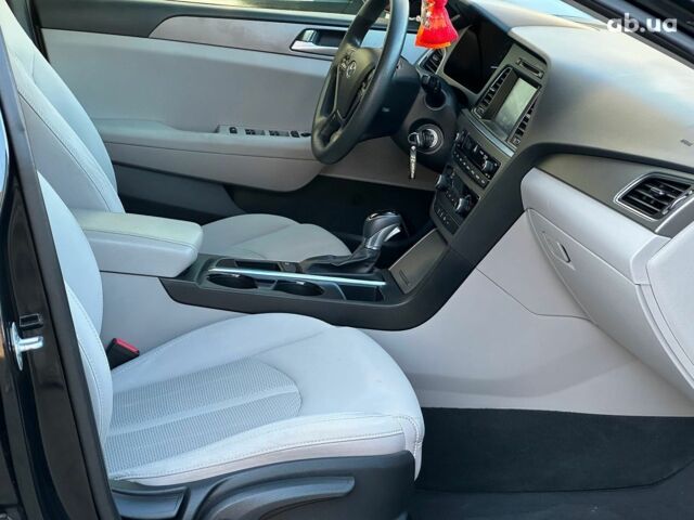 Черный Хендай Соната, объемом двигателя 2.4 л и пробегом 180 тыс. км за 9440 $, фото 19 на Automoto.ua