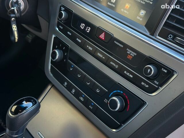 Черный Хендай Соната, объемом двигателя 2.4 л и пробегом 180 тыс. км за 9440 $, фото 22 на Automoto.ua