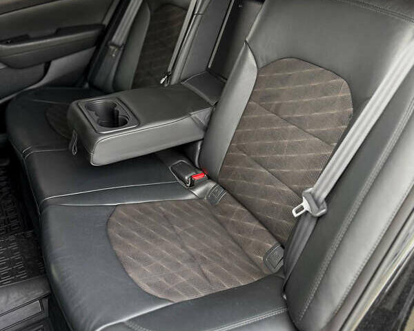 Чорний Хендай Соната, об'ємом двигуна 2.36 л та пробігом 145 тис. км за 9799 $, фото 14 на Automoto.ua