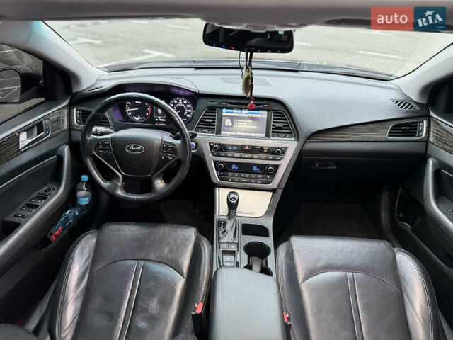 Черный Хендай Соната, объемом двигателя 2.4 л и пробегом 250 тыс. км за 10500 $, фото 19 на Automoto.ua