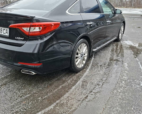 Черный Хендай Соната, объемом двигателя 2.36 л и пробегом 230 тыс. км за 9300 $, фото 4 на Automoto.ua