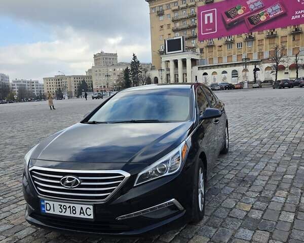 Черный Хендай Соната, объемом двигателя 2.36 л и пробегом 240 тыс. км за 8500 $, фото 2 на Automoto.ua