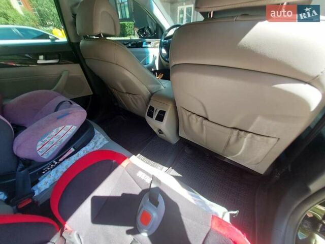 Черный Хендай Соната, объемом двигателя 2.36 л и пробегом 140 тыс. км за 12600 $, фото 14 на Automoto.ua