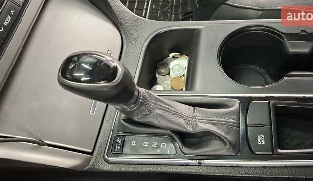 Черный Хендай Соната, объемом двигателя 2.36 л и пробегом 138 тыс. км за 10400 $, фото 33 на Automoto.ua