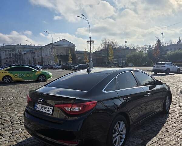 Черный Хендай Соната, объемом двигателя 2.36 л и пробегом 240 тыс. км за 8500 $, фото 6 на Automoto.ua