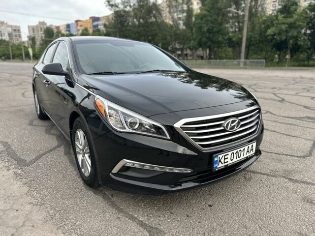 Черный Хендай Соната, объемом двигателя 2.4 л и пробегом 139 тыс. км за 10500 $, фото 2 на Automoto.ua