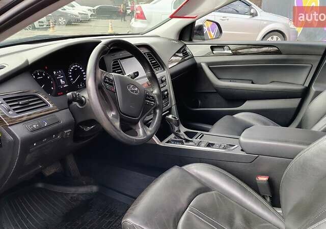 Чорний Хендай Соната, об'ємом двигуна 2 л та пробігом 98 тис. км за 9499 $, фото 8 на Automoto.ua