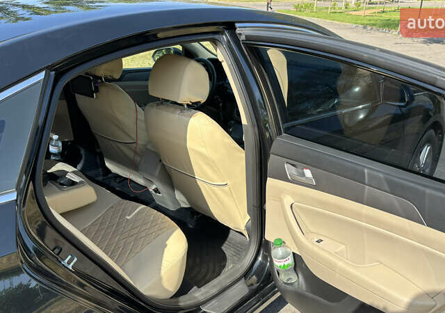 Хендай Соната 2015 в Кременчуге на Automoto.ua Черный Хендай Соната, объемом двигателя 2.36 л и пробегом 114 тыс. км за 10500 $, фото 8 на Automoto.ua