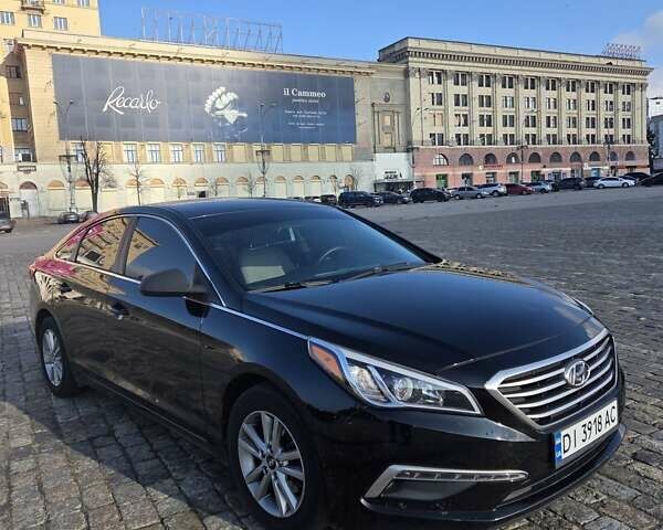 Черный Хендай Соната, объемом двигателя 2.36 л и пробегом 240 тыс. км за 8500 $, фото 4 на Automoto.ua